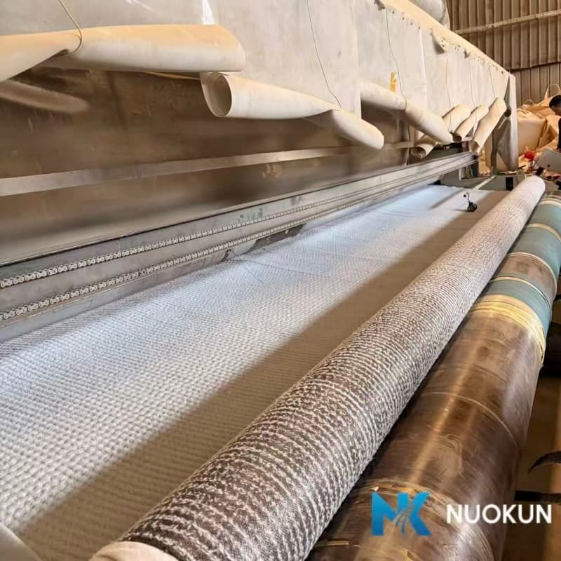 bentonite geosynthetic clay liner