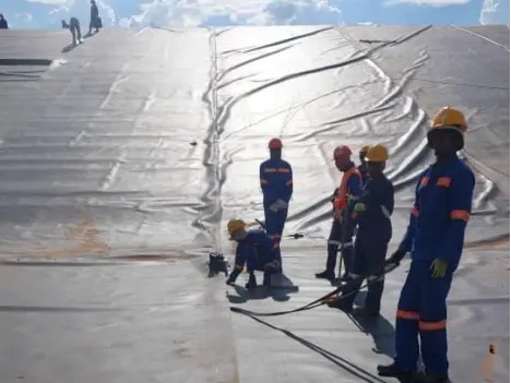 Analisis Kegagalan Liner HDPE 0,5mm pada Kolam Udang Tropis — Studi Kasus Lampung, Indonesia