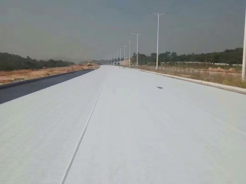 Geogrid vs. Geotekstil: Penguatan atau Pemisahan untuk Perbaikan Tanah?
