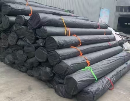 Aplikasi Geomembran HDPE di Kilang Alumina AI Taweelah, Abu Dhabi, UEA